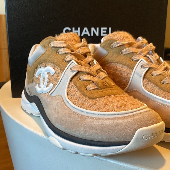 CHANEL SNEAKERS BEIGE Size: 8.5 LIMITED EDITION SOLD OUT - Picture 2 of 5